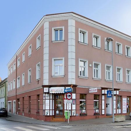 Hotel Zur Sonne คอร์นอยบวร์ก ภายนอก รูปภาพ